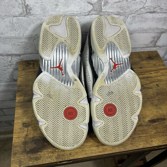 Supreme Nike Air Jordan 14 Retro Sneakers 2019 White Chrome Size 10 BV7630-106